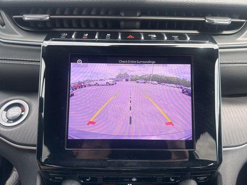 Diamond Black Crystal Pearlcoat 2024 Jeep Grand Cherokee Altitude