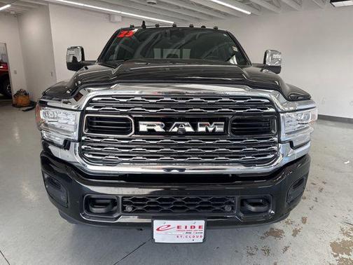 Diamond Black Crystal Pearlcoat 2023 RAM 3500 Limited Mega Cab 4x4 6'4' Box