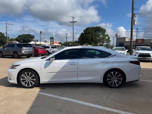 Eminent White Pearl 2021 Lexus ES 350 Base
