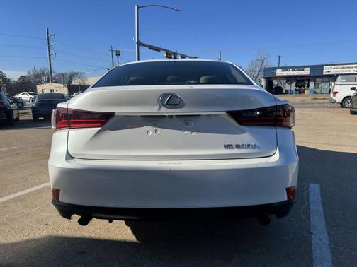 2016 Lexus IS 200t Base