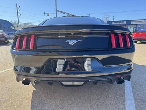 2016 Ford Mustang EcoBoost Premium