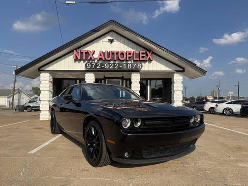 2016 Dodge Challenger SXT