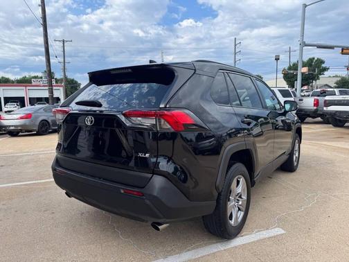 Midnight Black Metallic 2022 Toyota RAV4 XLE