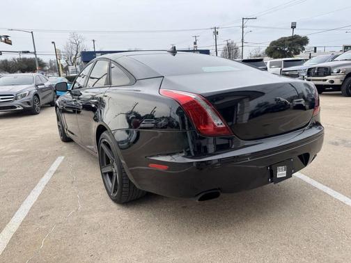 2014 Jaguar XJ Base