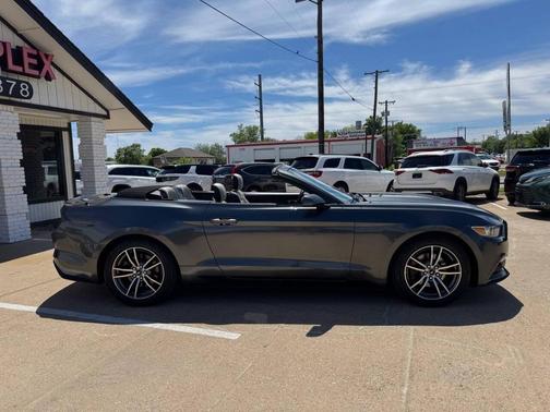 2017 Ford Mustang EcoBoost Premium