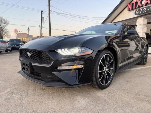 2021 Ford Mustang EcoBoost