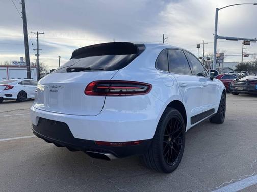 2017 Porsche Macan Base AWD 4dr SUV