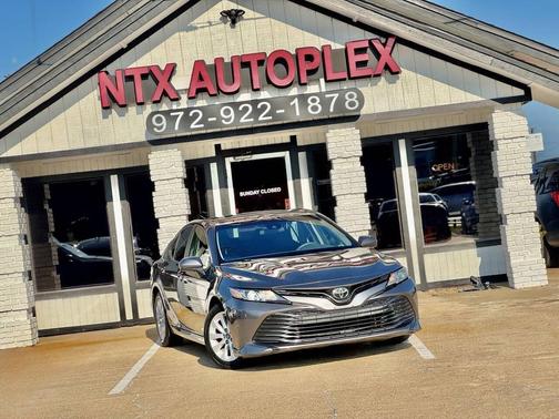 2020 Toyota Camry LE