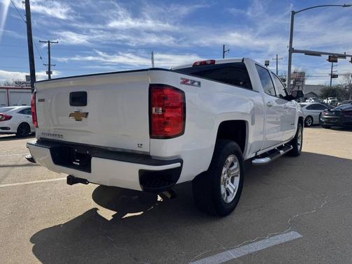 2017 Chevrolet Silverado 1500 2LT