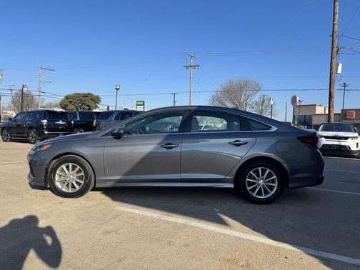 2019 Hyundai SONATA SE