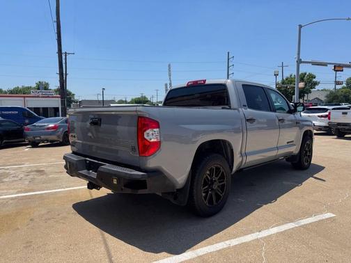Cement 2019 Toyota Tundra SR5