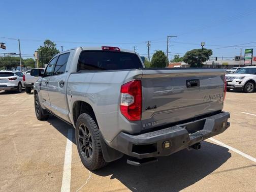 Cement 2019 Toyota Tundra SR5