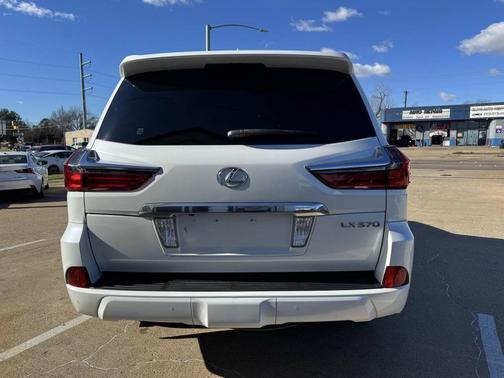 2017 Lexus LX 570 Base