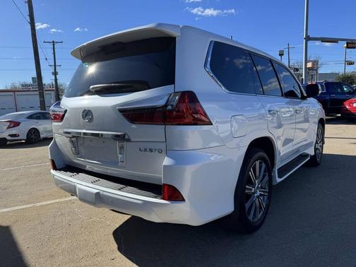 2017 Lexus LX 570 Base