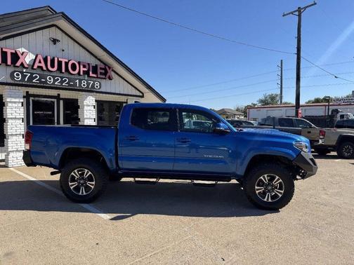 Blazing Blue Pearl 2016 Toyota Tacoma TRD Sport