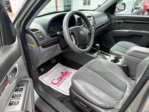 2010 Hyundai SANTA FE SE