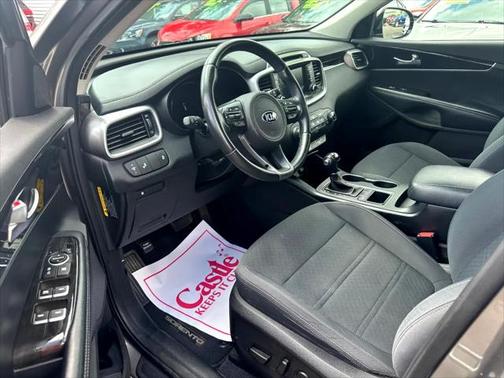 2018 Kia Sorento LX