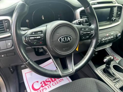 2018 Kia Sorento LX