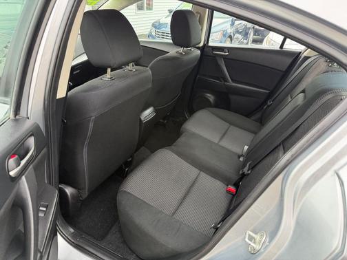 2012 Mazda Mazda3 i Touring