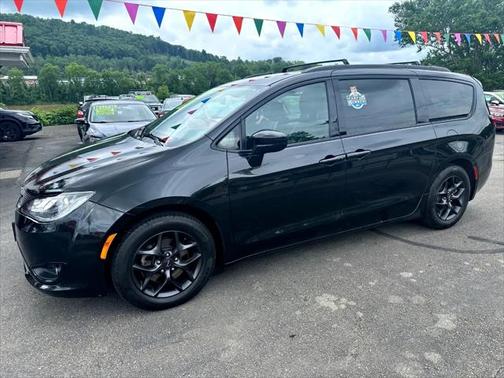 2018 Chrysler Pacifica Touring-L Plus