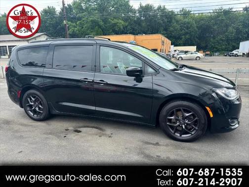 2018 Chrysler Pacifica Touring-L Plus