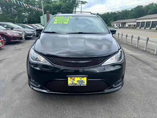 2018 Chrysler Pacifica Touring-L Plus