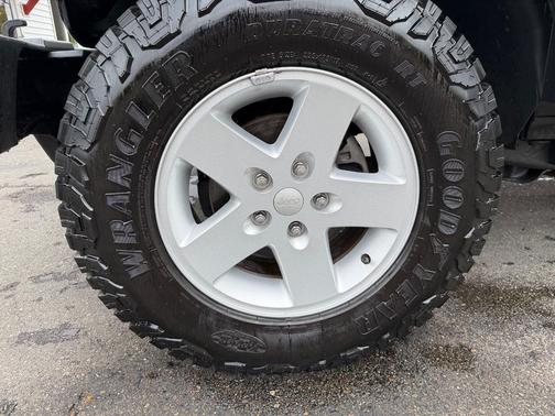 2017 Jeep Wrangler Sport