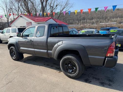 2015 Toyota Tacoma Base