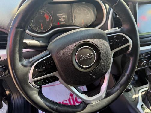 2018 Jeep Cherokee Latitude Plus
