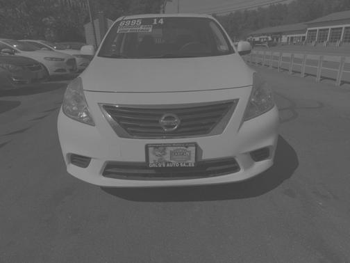 2014 Nissan Versa 1.6 SV