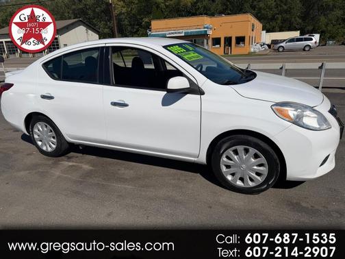 2014 Nissan Versa 1.6 SV