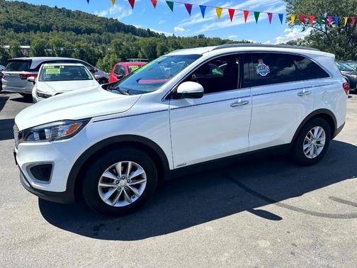 2018 Kia Sorento LX