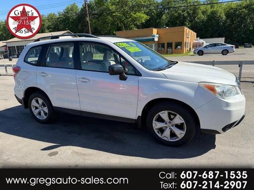 Satin White Pearl 2015 Subaru Forester 2.5i