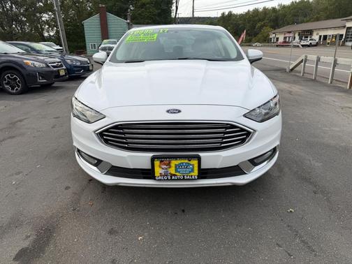 2017 Ford Fusion Hybrid SE