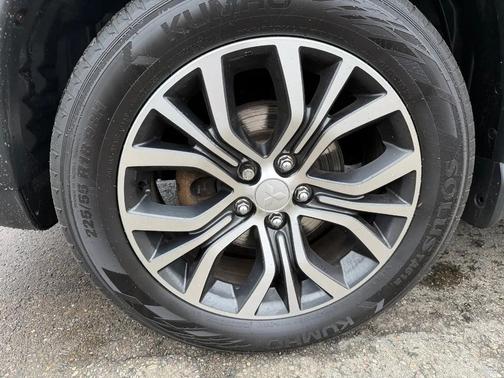 2019 Mitsubishi Outlander Sport SE