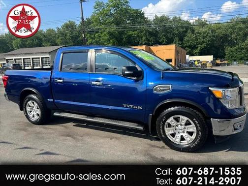 2017 Nissan Titan SV