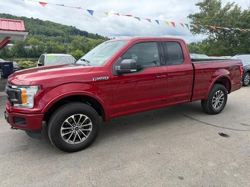 Ruby Red Metallic Tinted Clearcoat 2019 Ford F-150 XLT