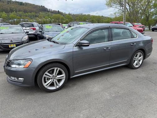 Platinum Gray Metallic 2014 Volkswagen Passat 3.6L V6 DSG SEL Premium