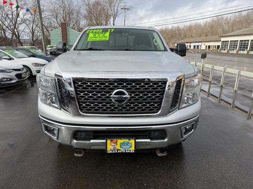 2017 Nissan Titan XD SV