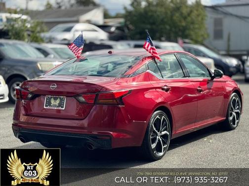 2023 Nissan Altima SR FWD