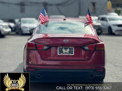 2023 Nissan Altima SR FWD