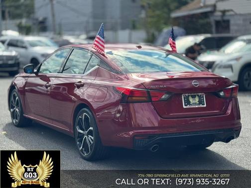 2023 Nissan Altima SR FWD