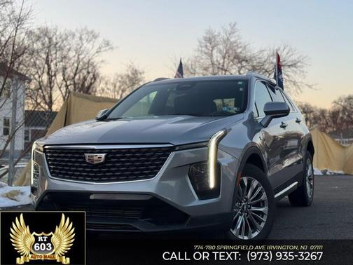 2024 Cadillac XT4 Premium Luxury