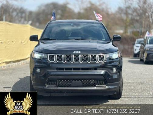 Diamond Black Crystal Pearlcoat 2024 Jeep Compass Latitude