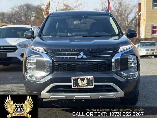 Gray 2025 Mitsubishi Outlander SE 2.5 S-AWC