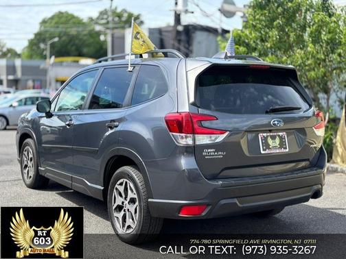 Magnetite Gray Metallic 2021 Subaru Forester Premium