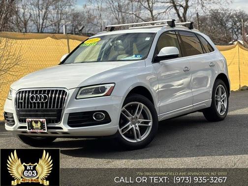 White 2017 Audi Q5 2.0T Premium Plus