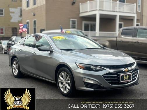 Summit White 2024 Chevrolet Malibu FWD 1LT