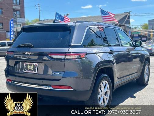 Baltic Gray Metallic Clearcoat 2022 Jeep Grand Cherokee Limited