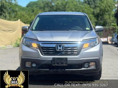 Lunar Silver Metallic 2017 Honda Ridgeline RTS